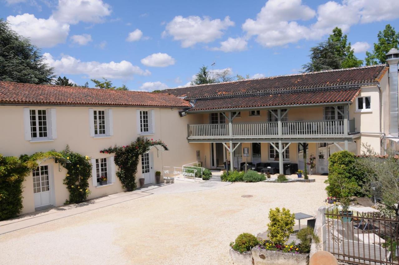 Logis Hotel Restaurant L'Essille Bassac Exterior photo